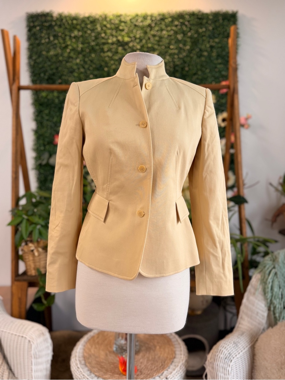 Anne Klein Light Cream Stand-Collar Tailored Blazer